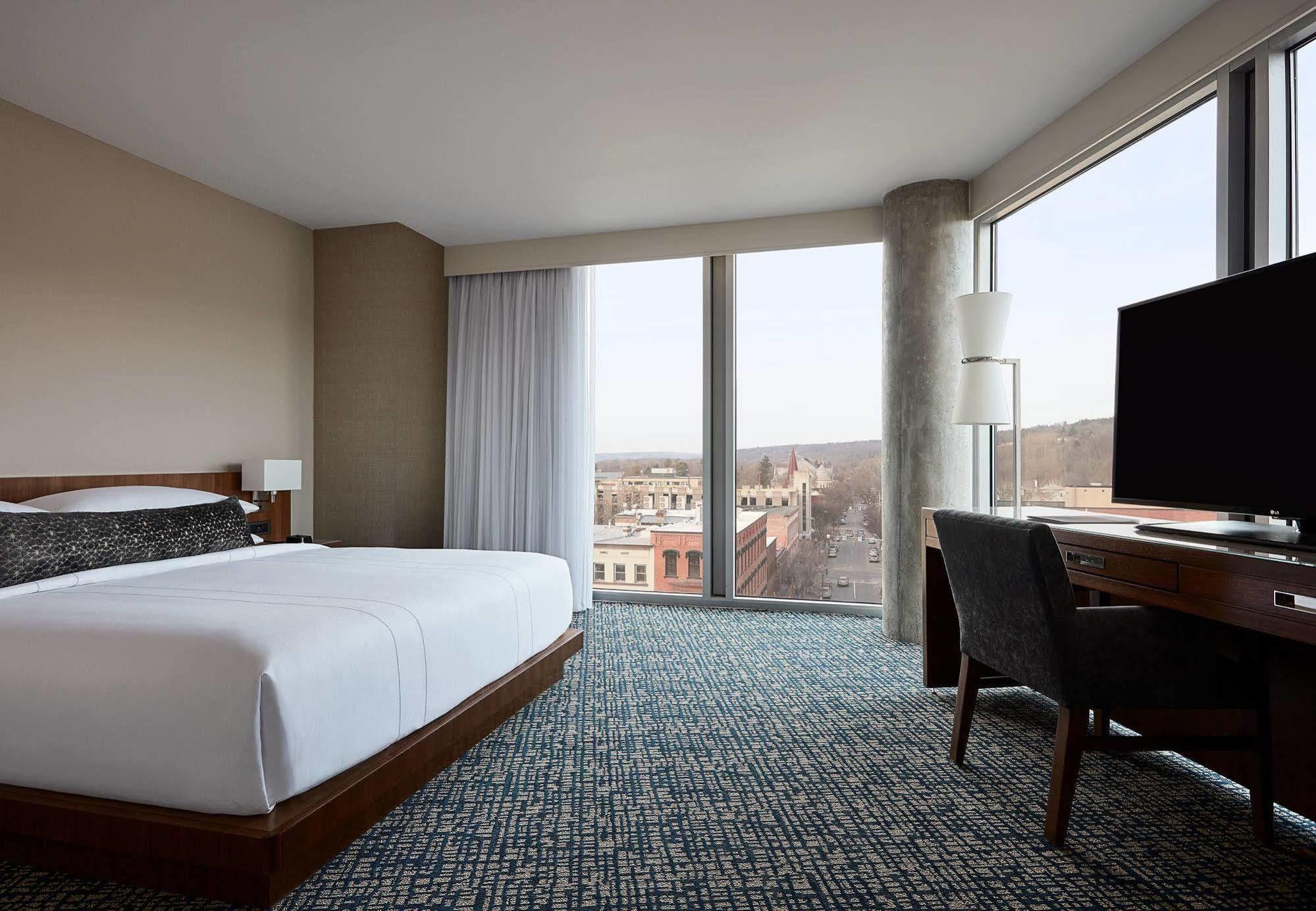 Ithaca Marriott Downtown On The Commons Hotell Eksteriør bilde